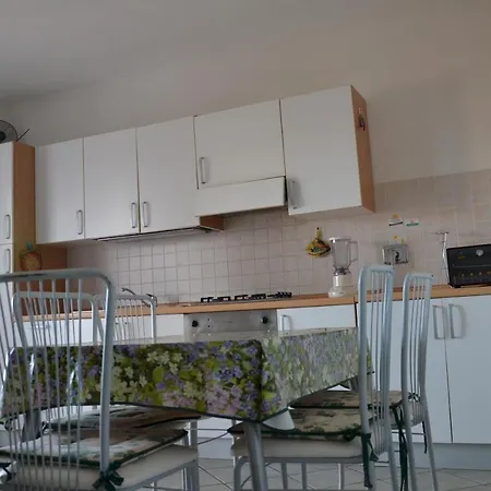 Trilocale Con Ampia Terrazza Con Vista Mare A 1,5 Km Dalle Spiagge Budoni Fbu-bald01 Appartement
