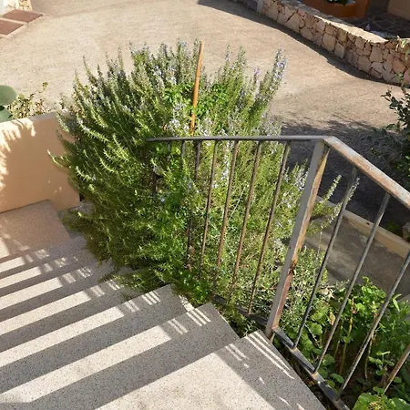 Appartement Trilocale Con Ampia Terrazza Con Vista Mare A 1,5 Km Dalle Spiagge Budoni Fbu-bald01 *