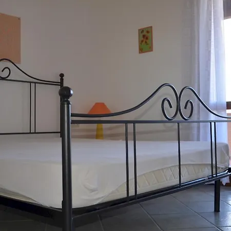 Trilocale Con Ampia Terrazza Con Vista Mare A 1,5 Km Dalle Spiagge Budoni Fbu-bald01 * Tanaunella