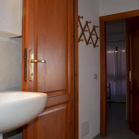 Appartement Trilocale Con Ampia Terrazza Con Vista Mare A 1,5 Km Dalle Spiagge Budoni Fbu-bald01 *